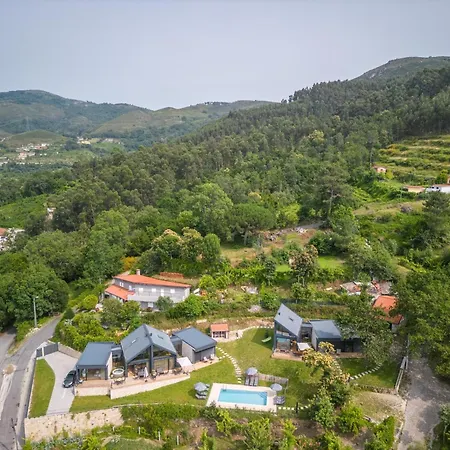 Casas Bouro 1 Casa Hortencias 木屋 *