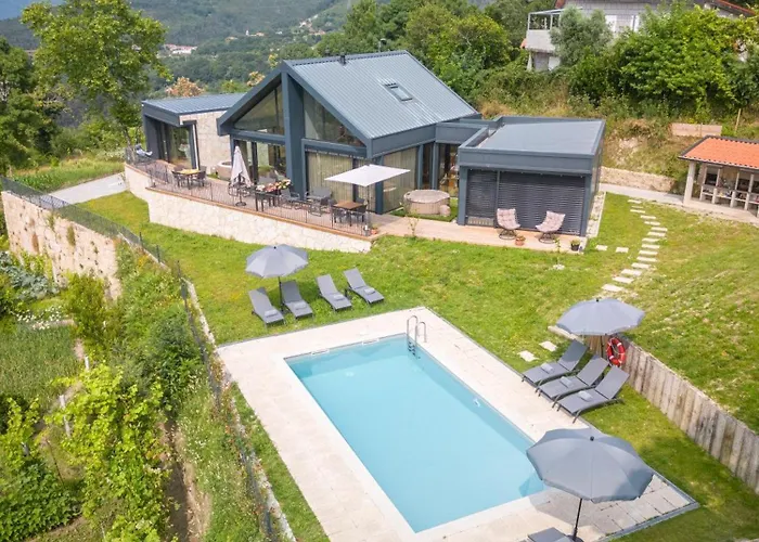 Casas Bouro 1 Casa Hortencias